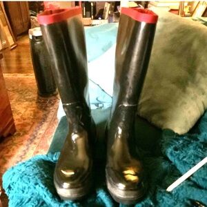 Cole Haan Black patent leather Rain Boots Nike footbed - Size 9